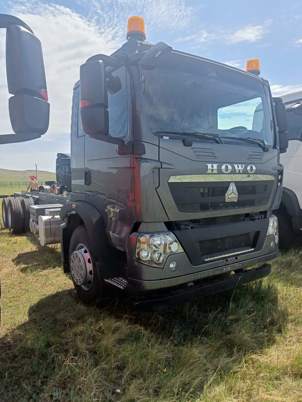 Шасси HOWO TX 6х4 двускат 400 л.с.